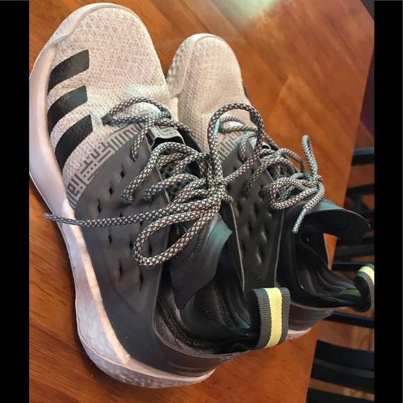Like new Adidas James Harden gray shoes size 7